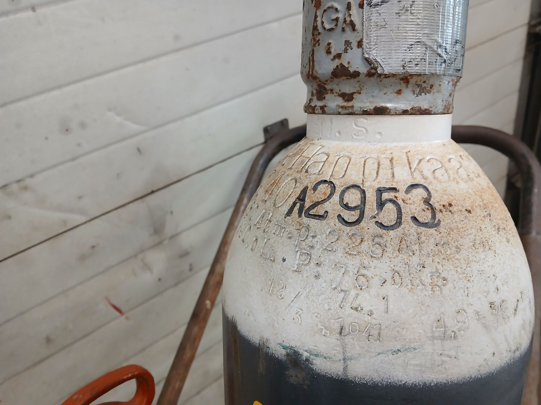 Image 8/9
