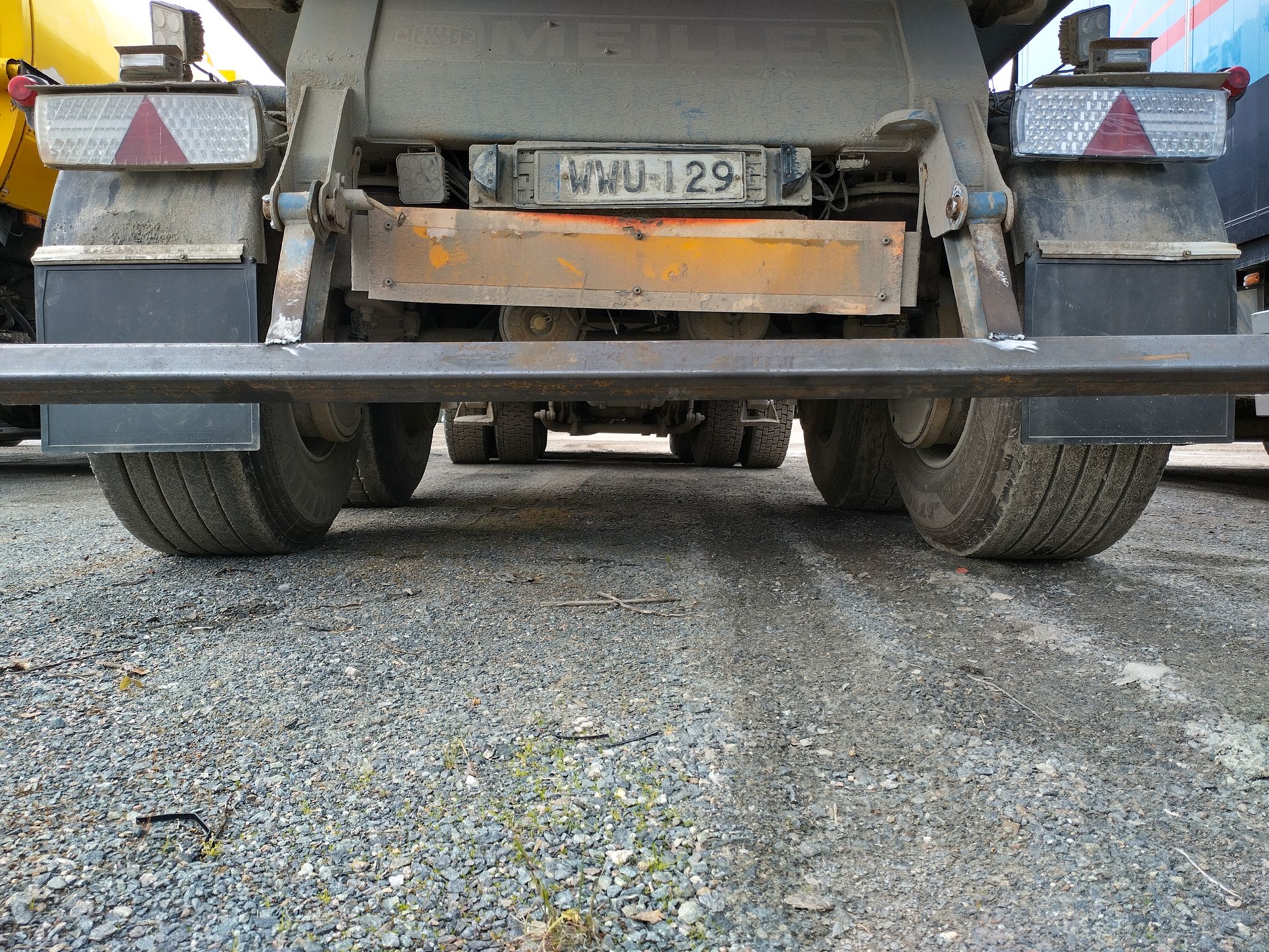 Image 10/15