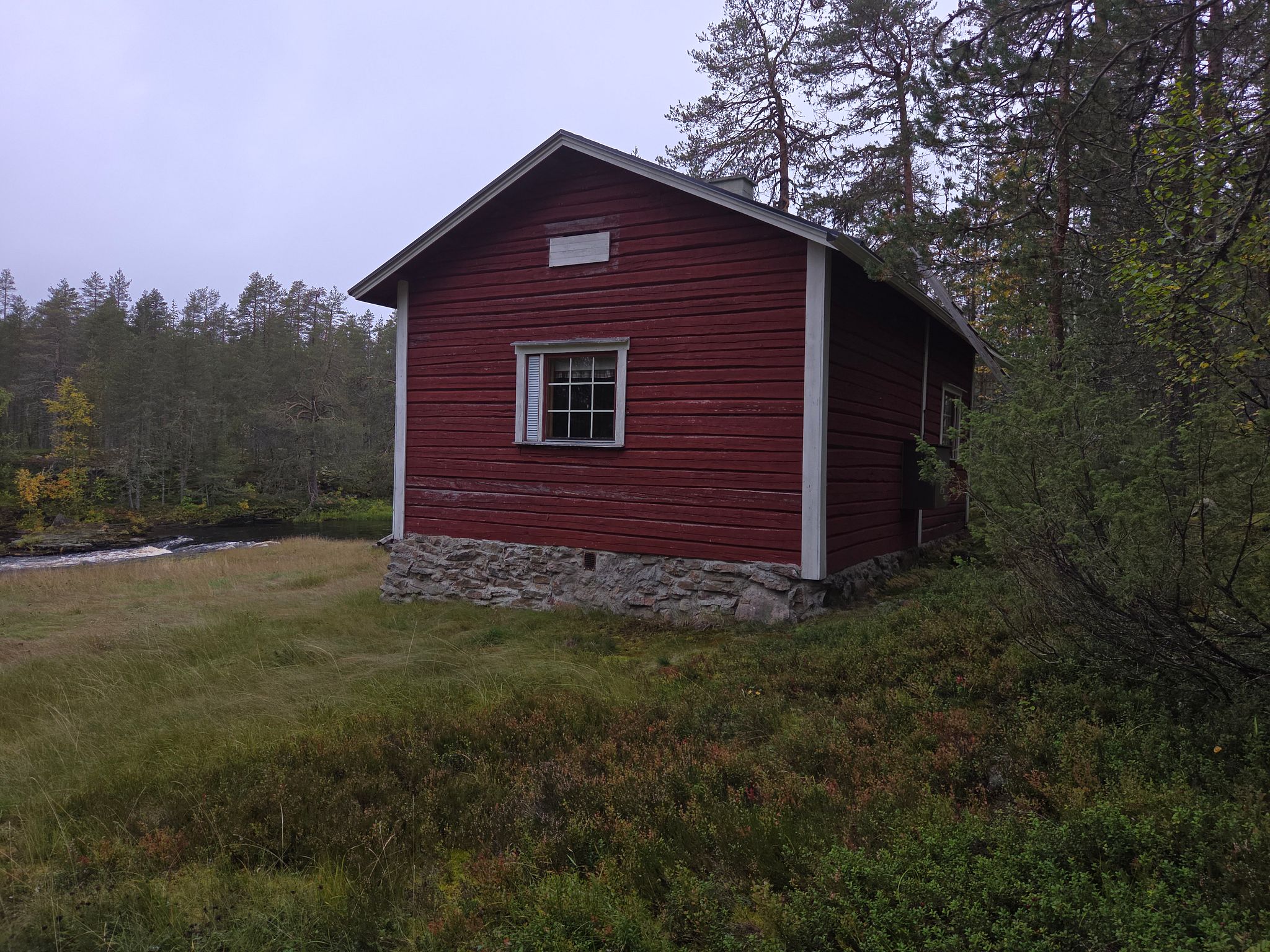 Image 2/16