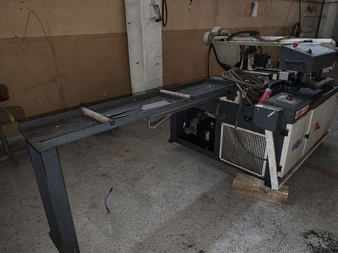 Image 5/7