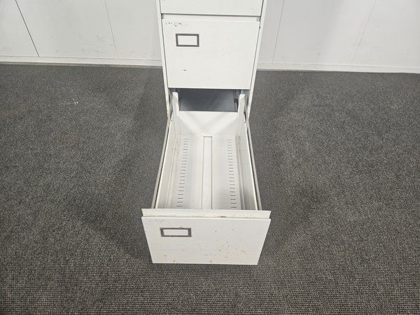 Image 11/12