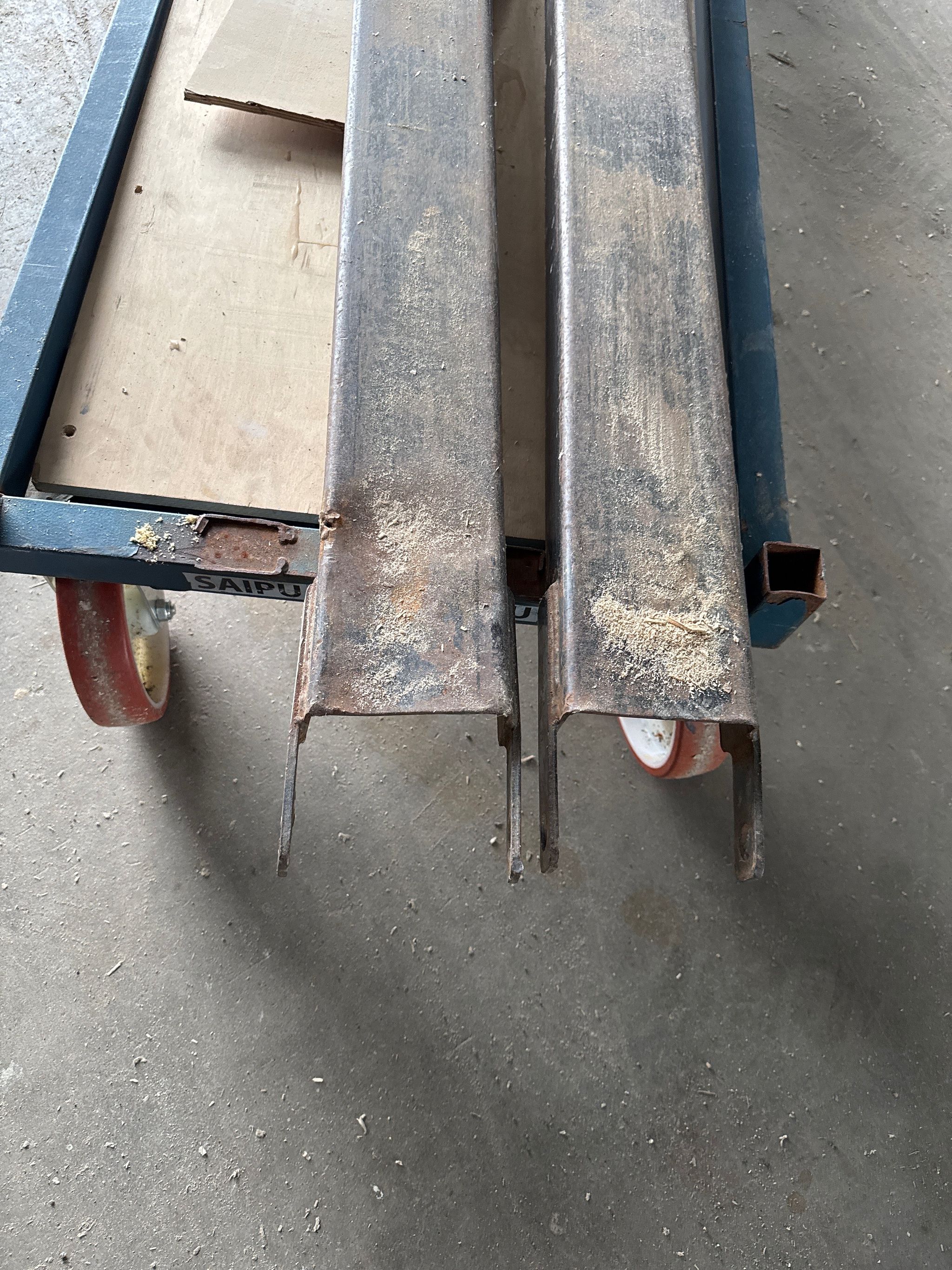 Image 4/11