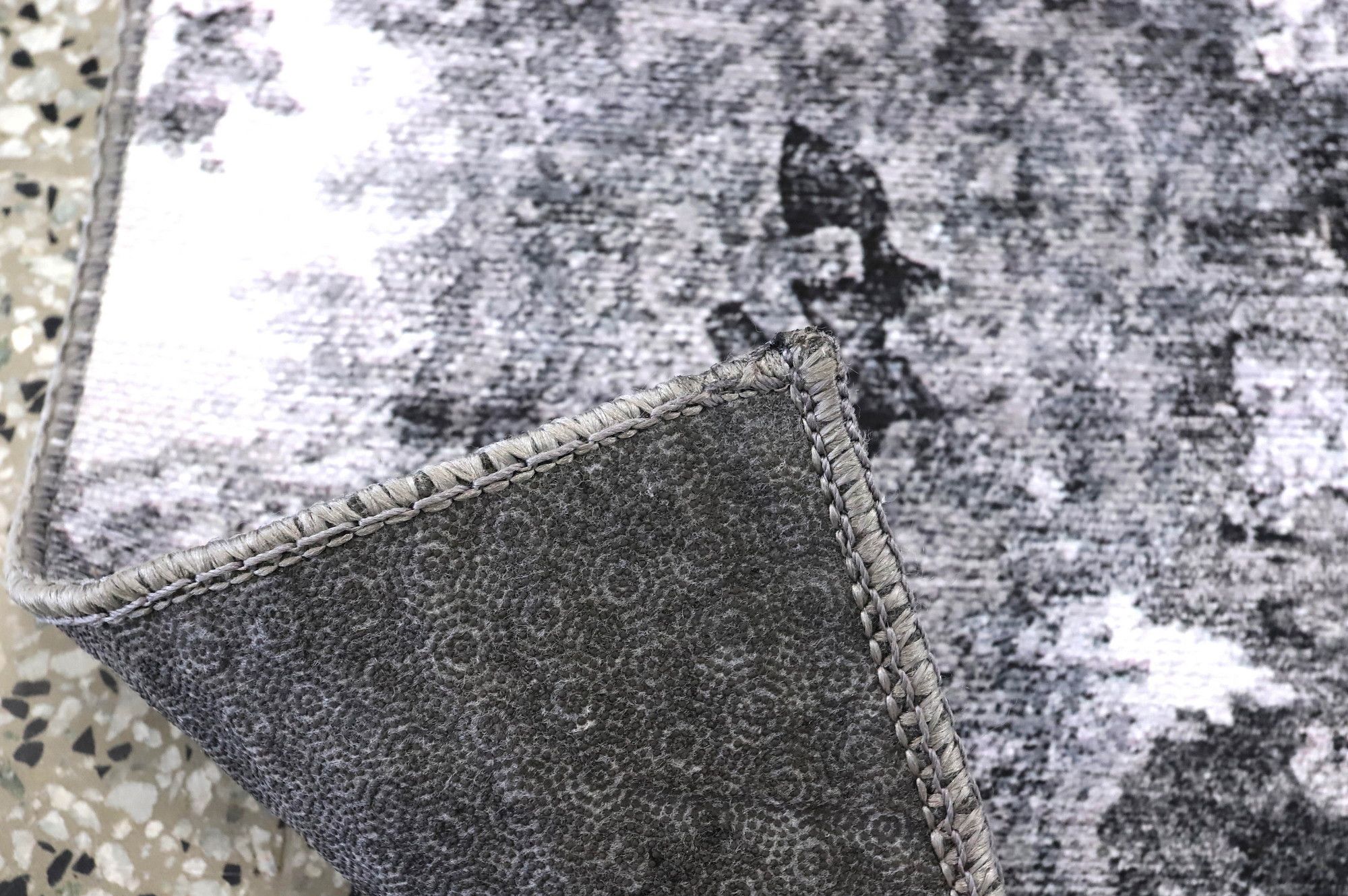 Image 5/6