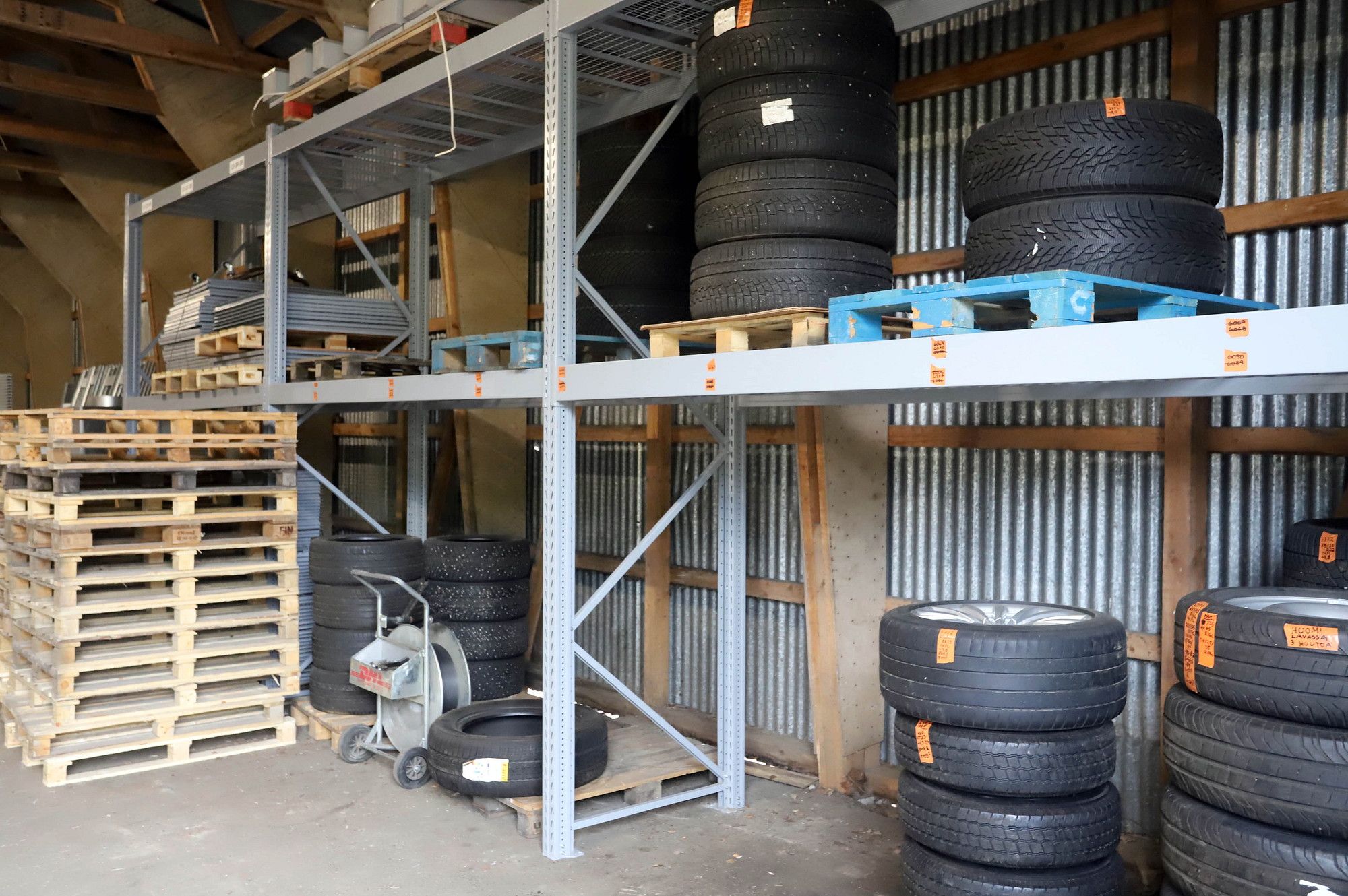 Image 4/14