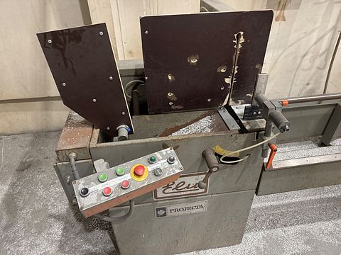 Image 3/16