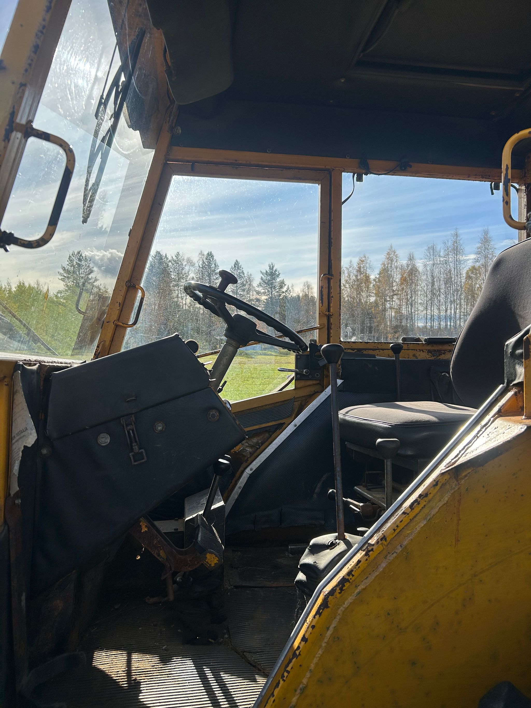 Image 3/18
