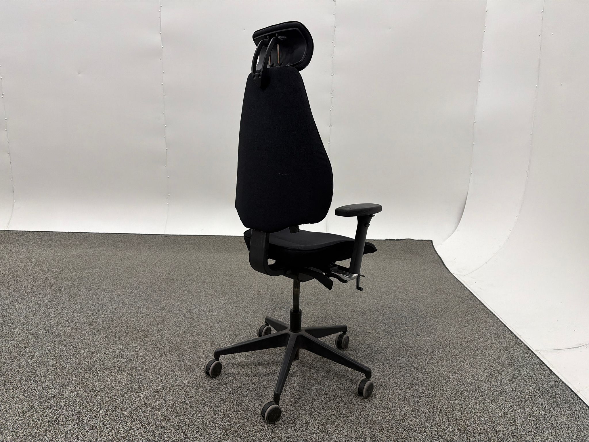 Image 4/10
