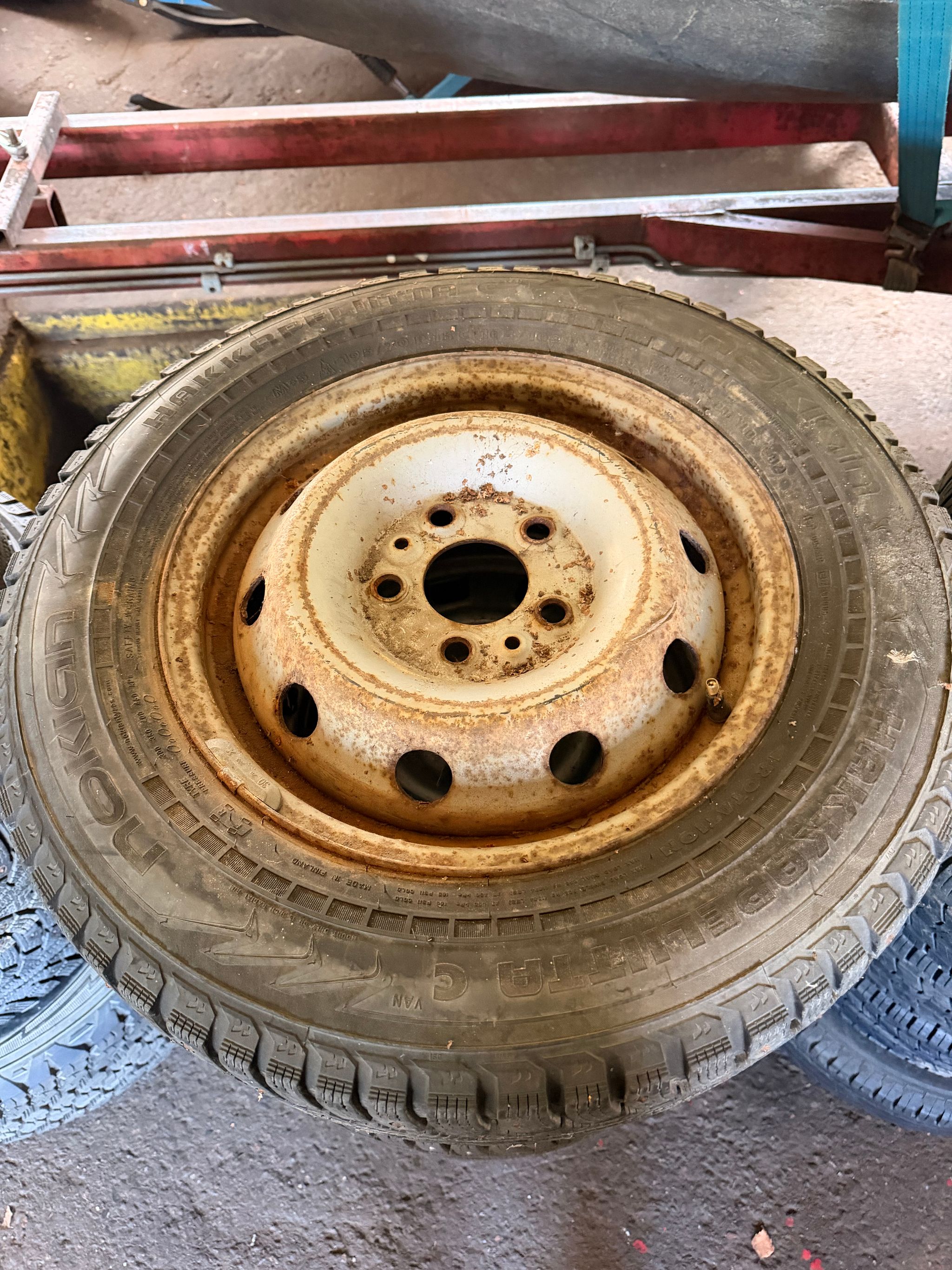 Image 1/3