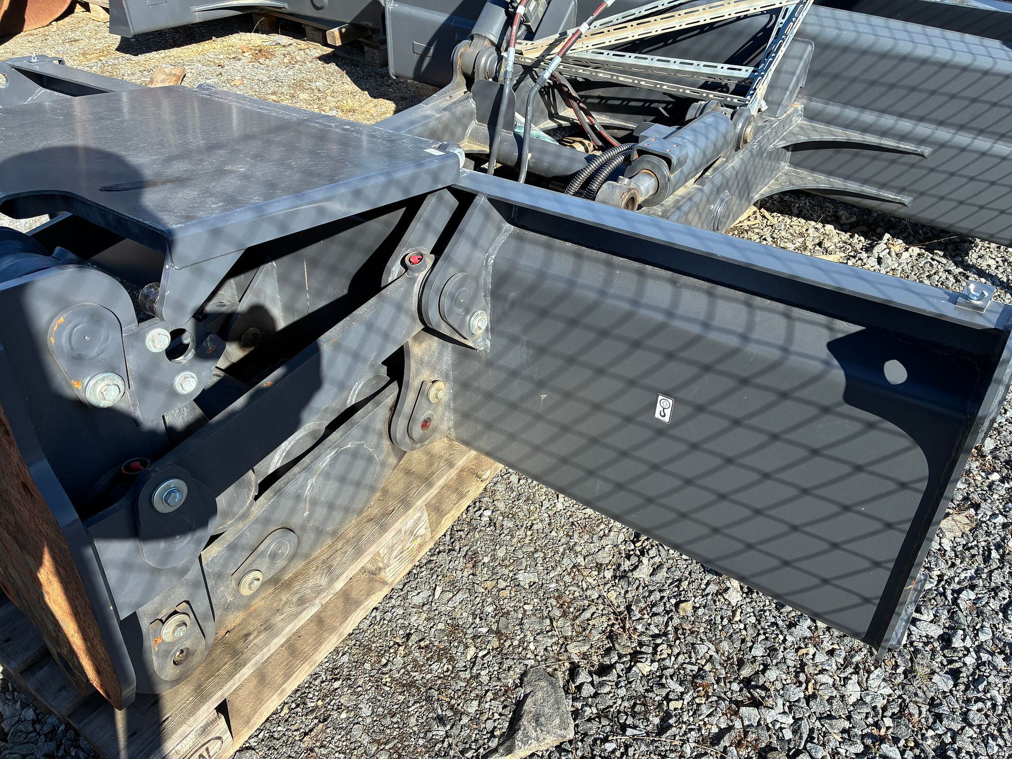 Image 3/5