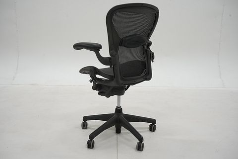 Image 6/9