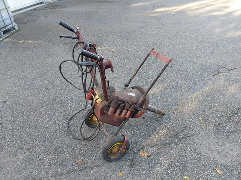 Image 1/2