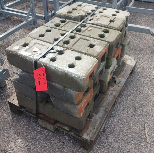 Image 2/2