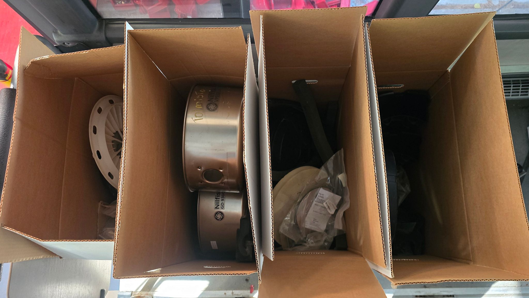 Image 6/12