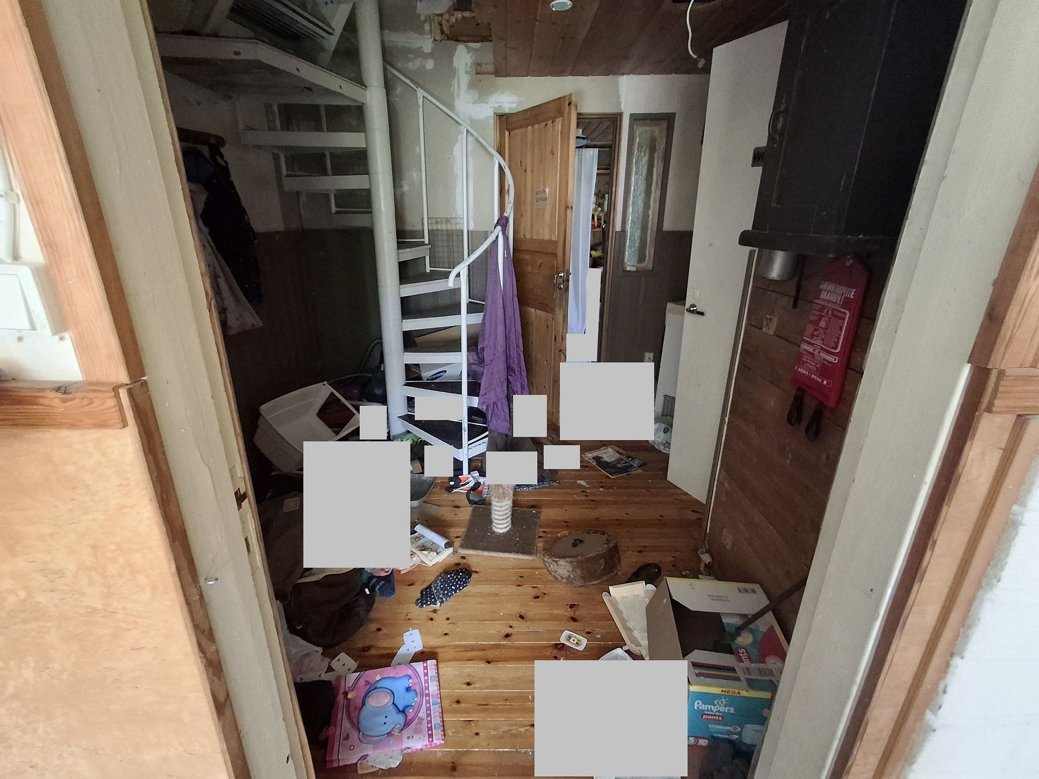Image 6/32