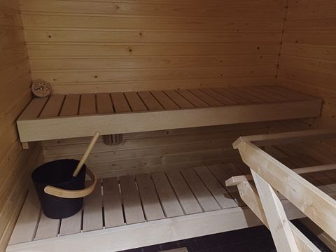 Image 9/9