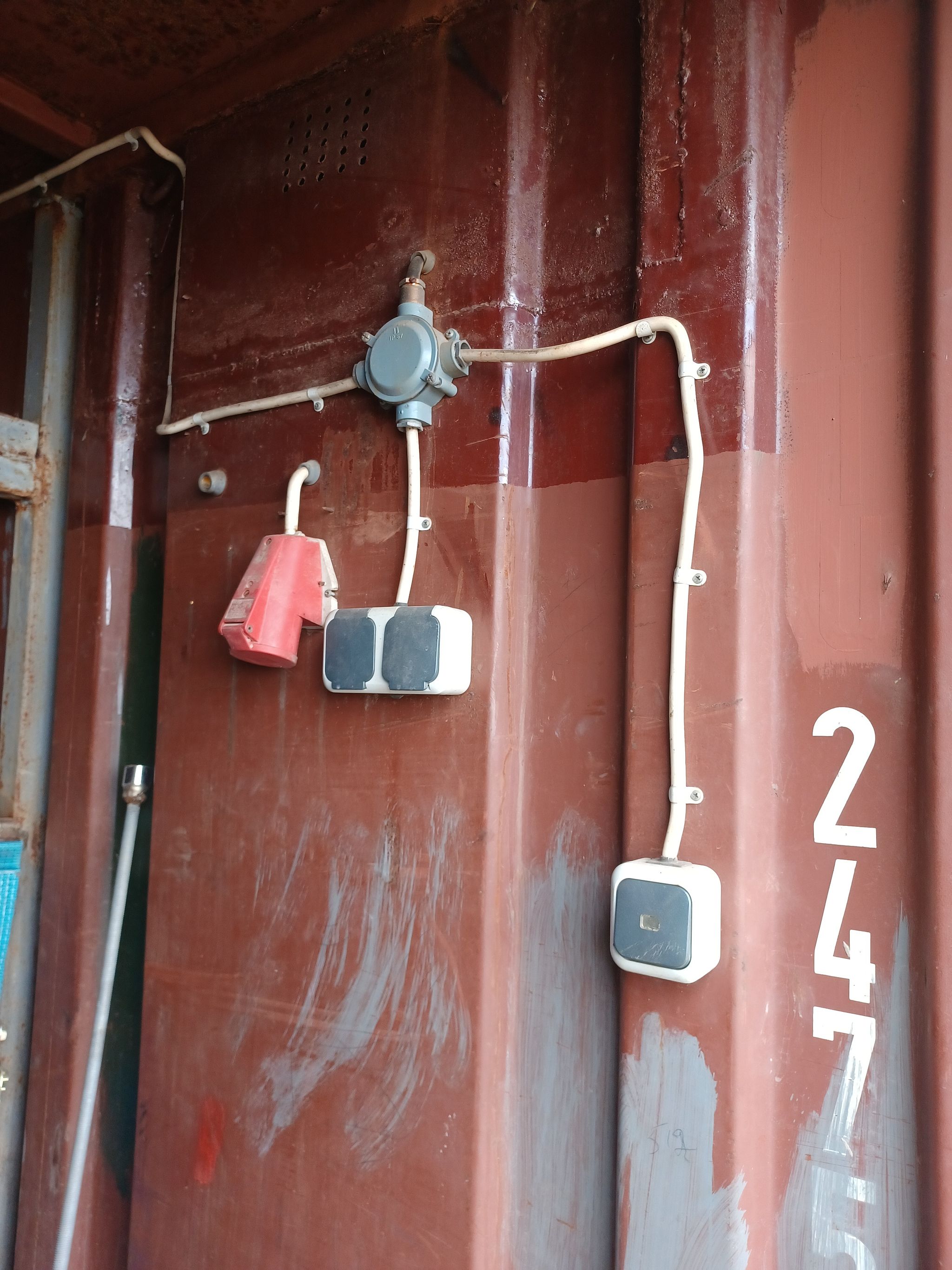 Image 15/17