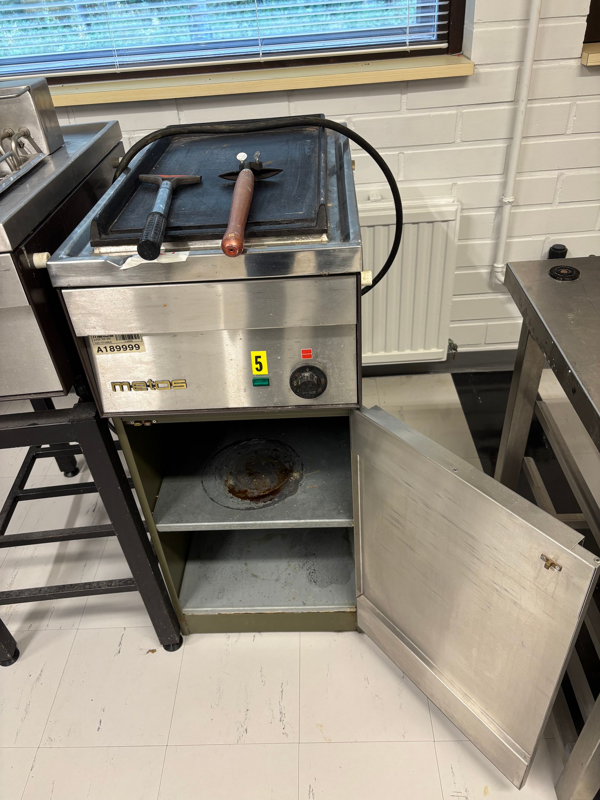 Image 2/2