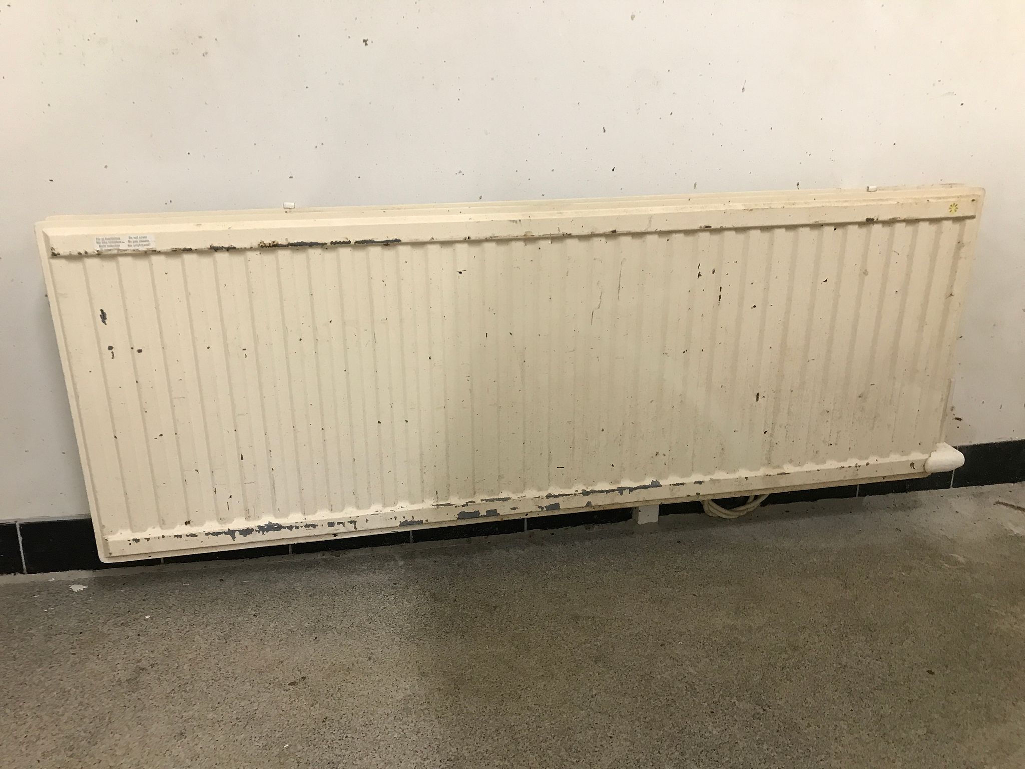 Image 3/4
