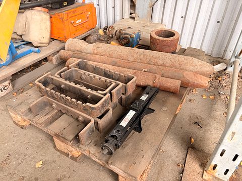 Image 1/4