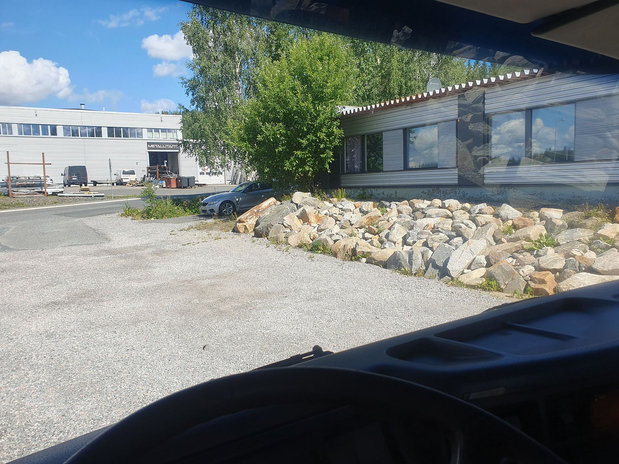 Image 15/39