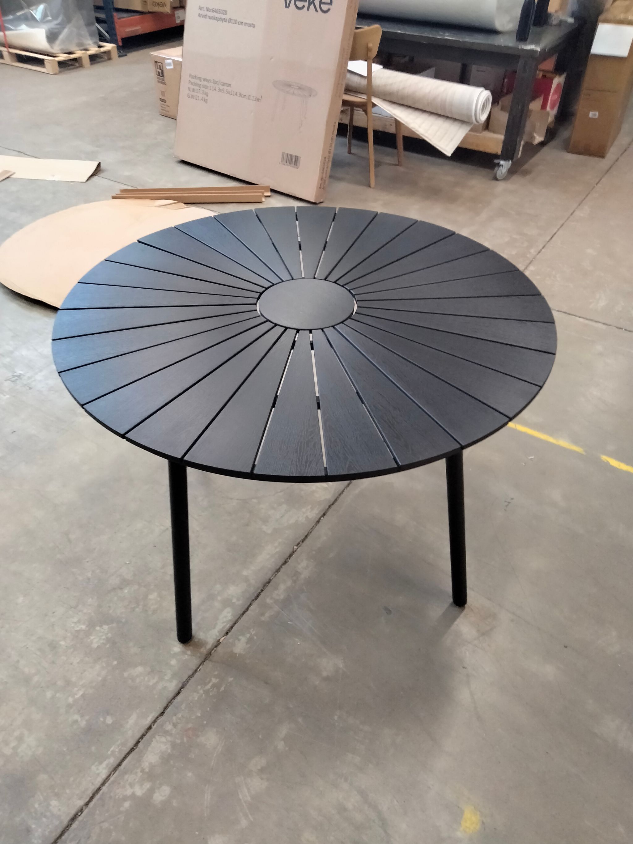 Image 2/5