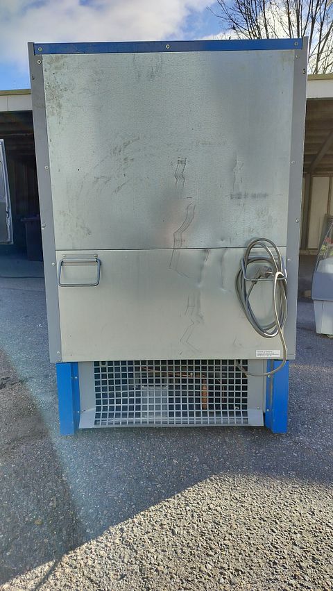 Image 2/11