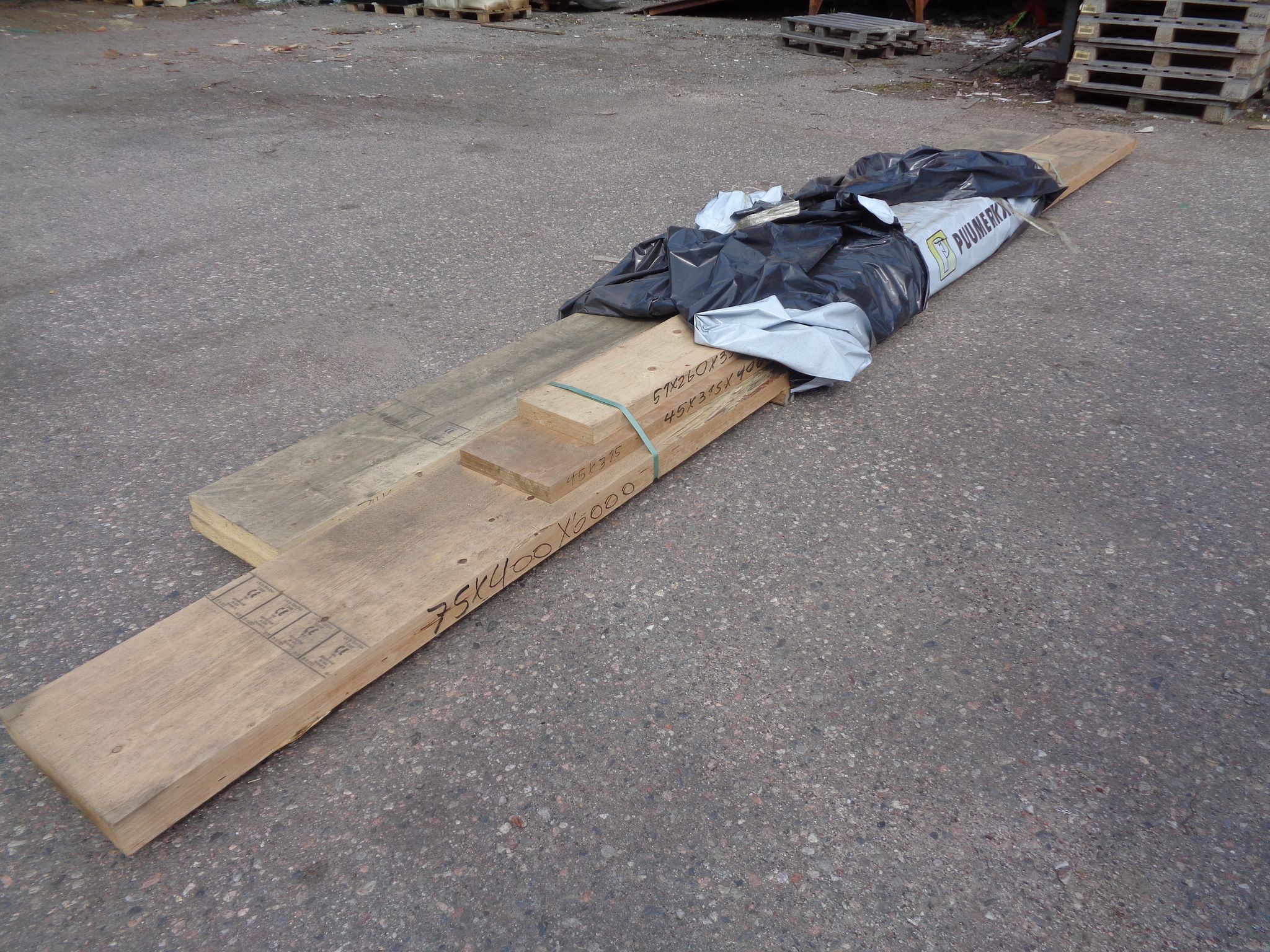 Image 1/2