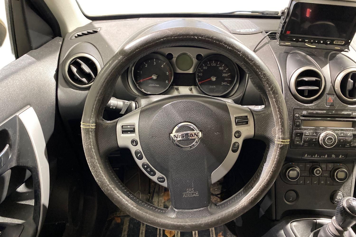 Image 11/23