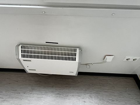 Image 8/9