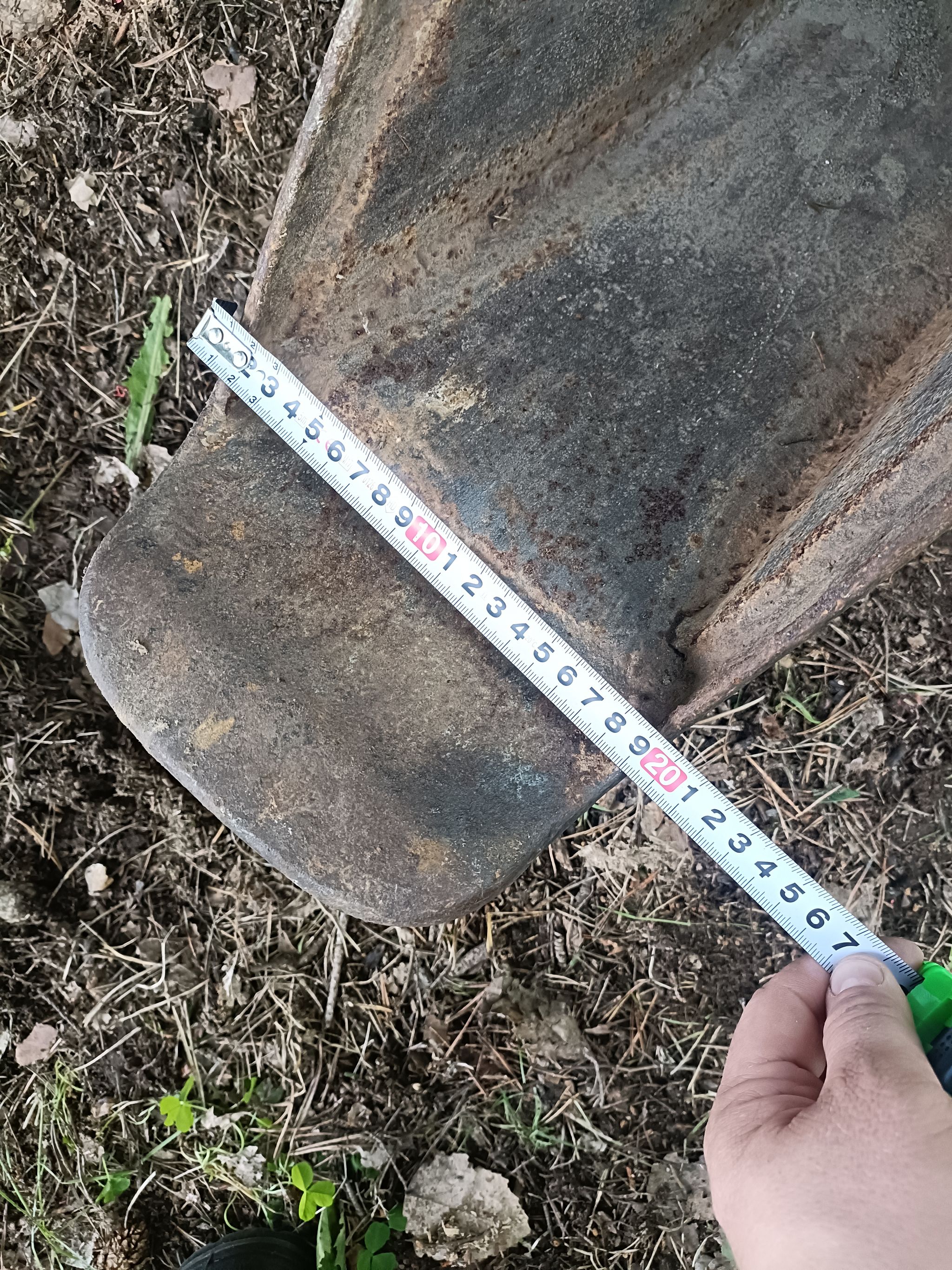 Image 4/6