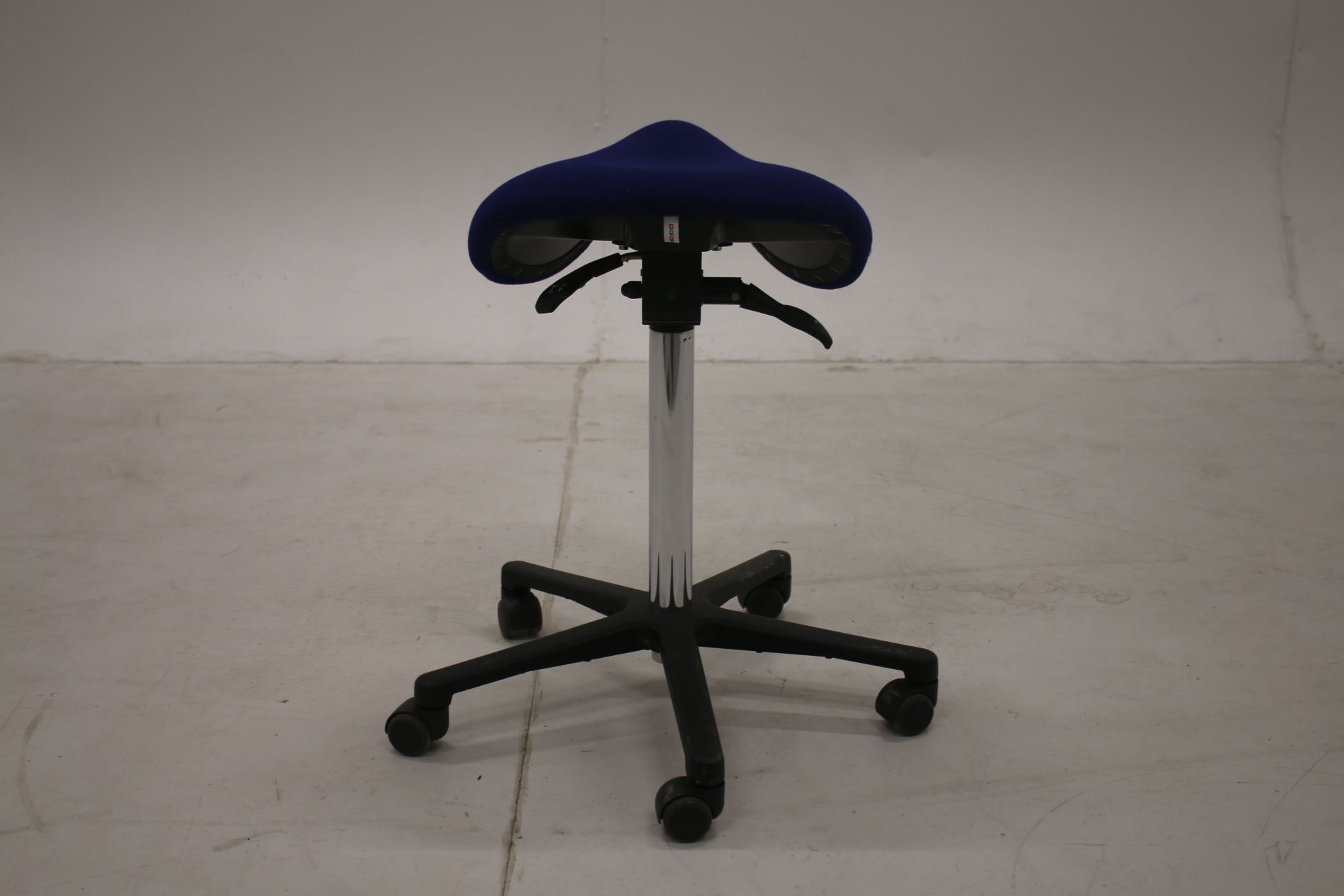 Image 10/10