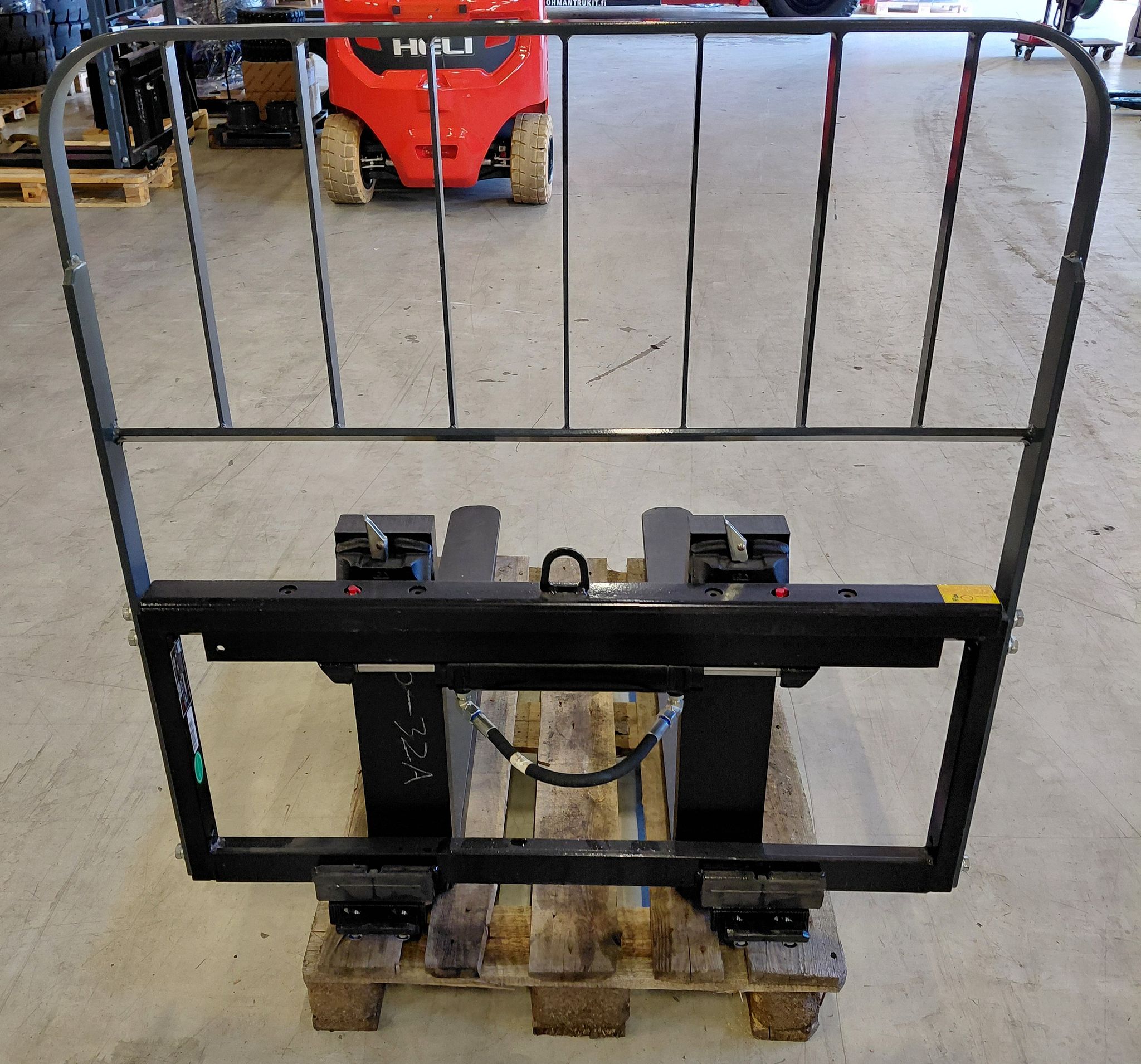 Image 4/12