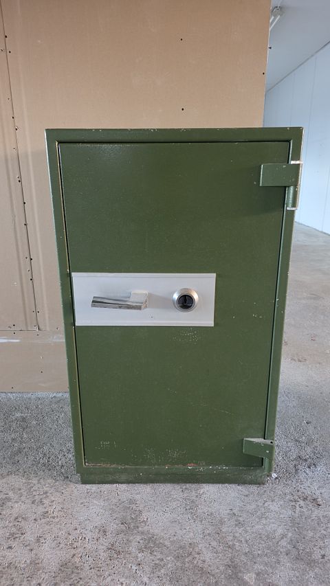Image 1/6