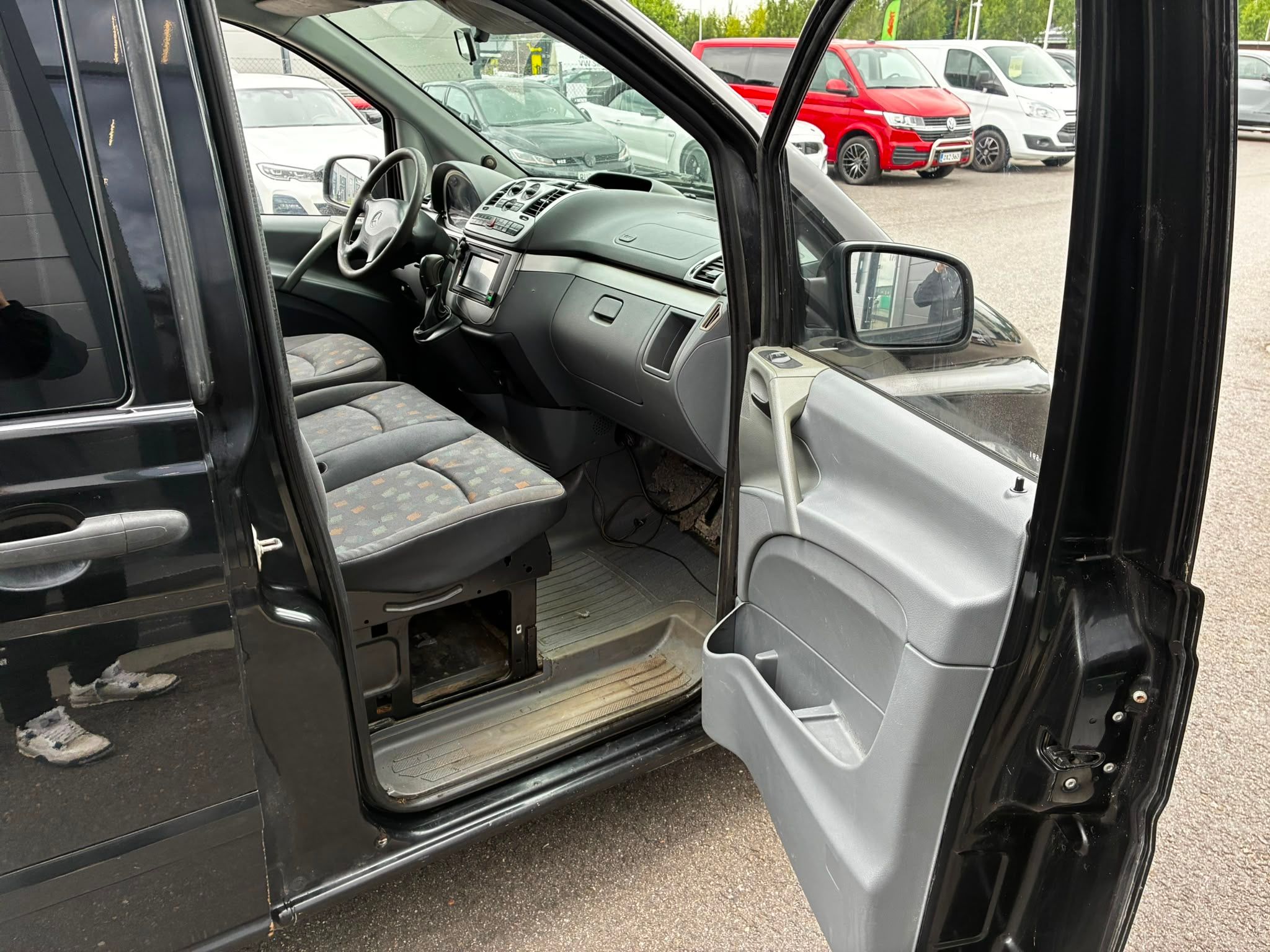 Image 12/19