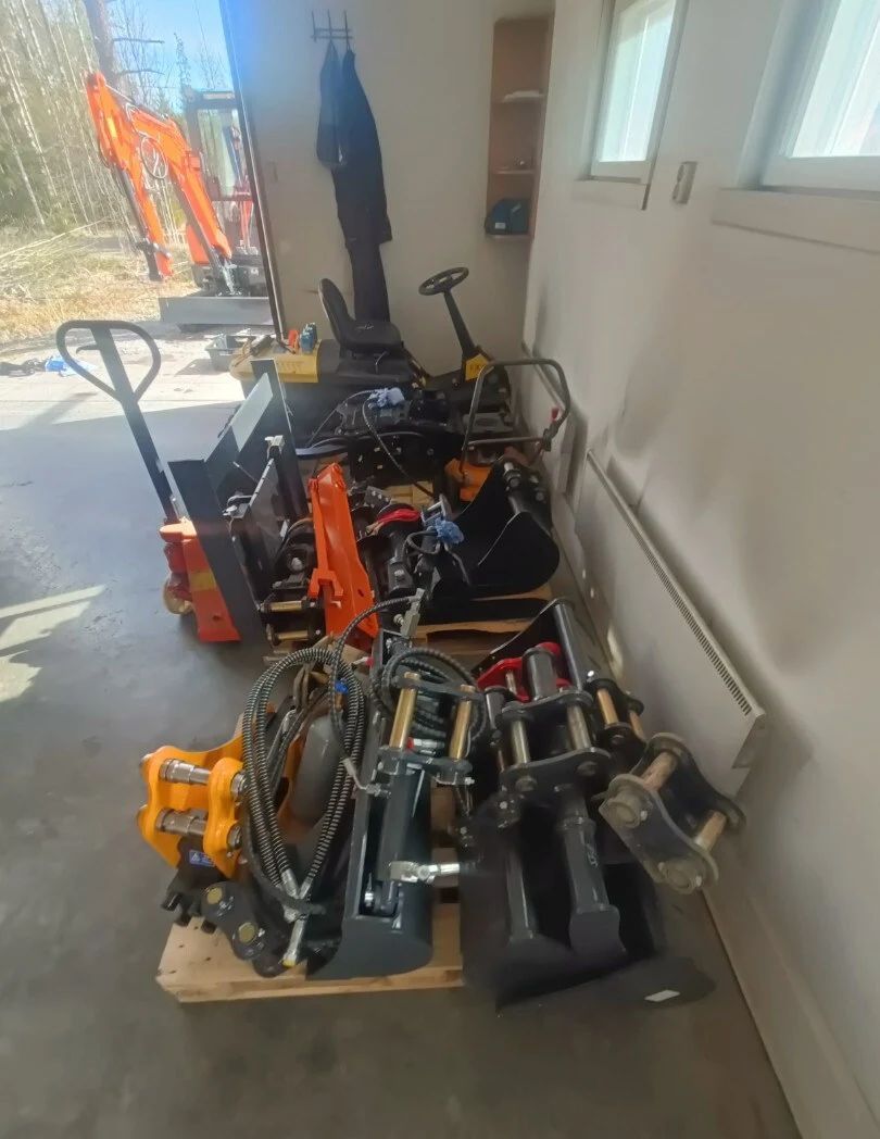 Image 6/24