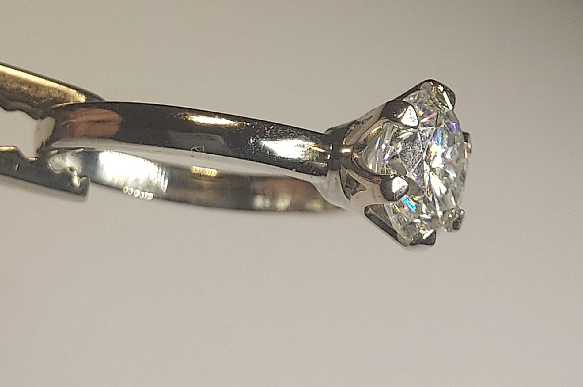 Image 3/4