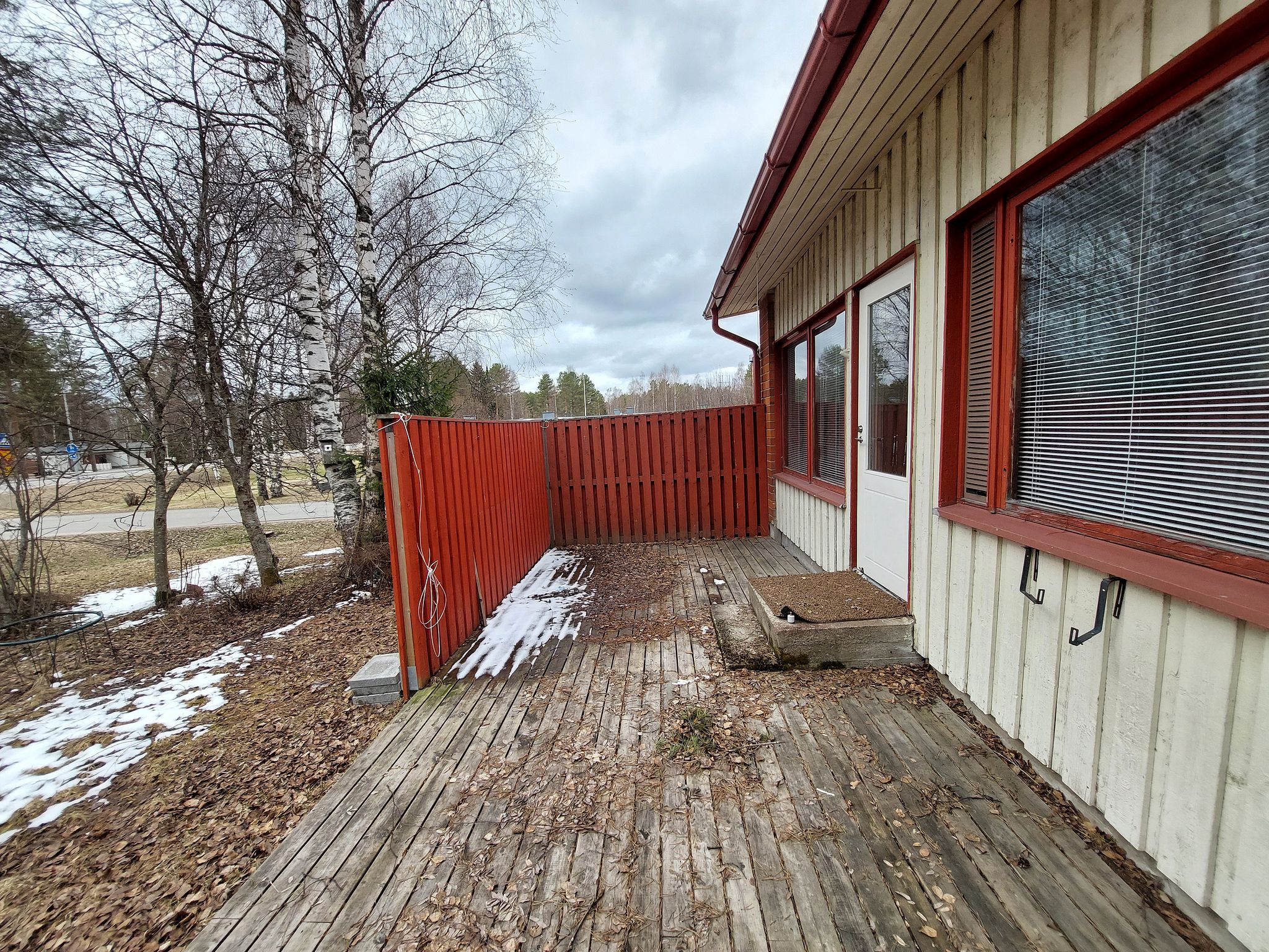Image 4/23
