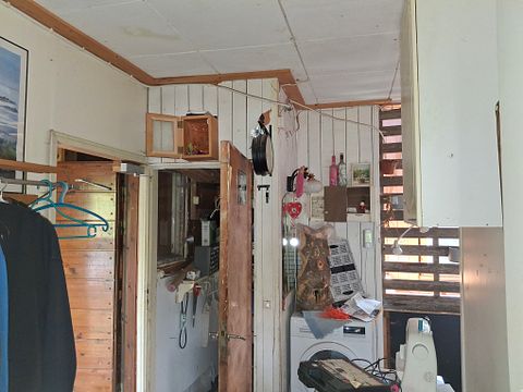 Image 7/40