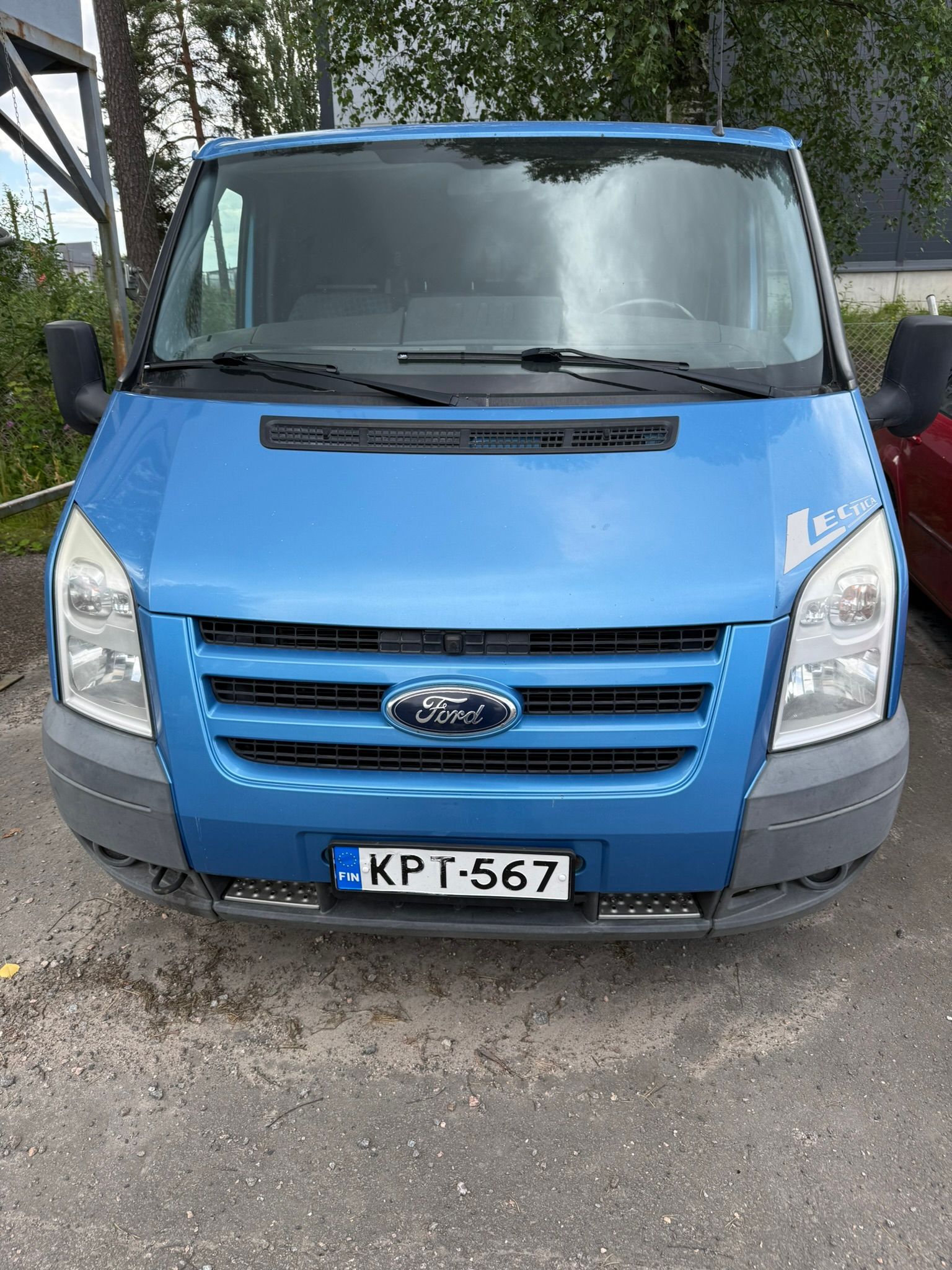 Image 2/19