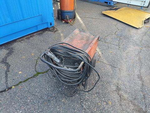 Image 3/4