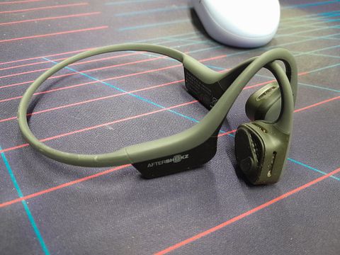 Image 1/2