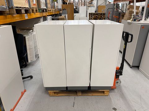 Image 8/8