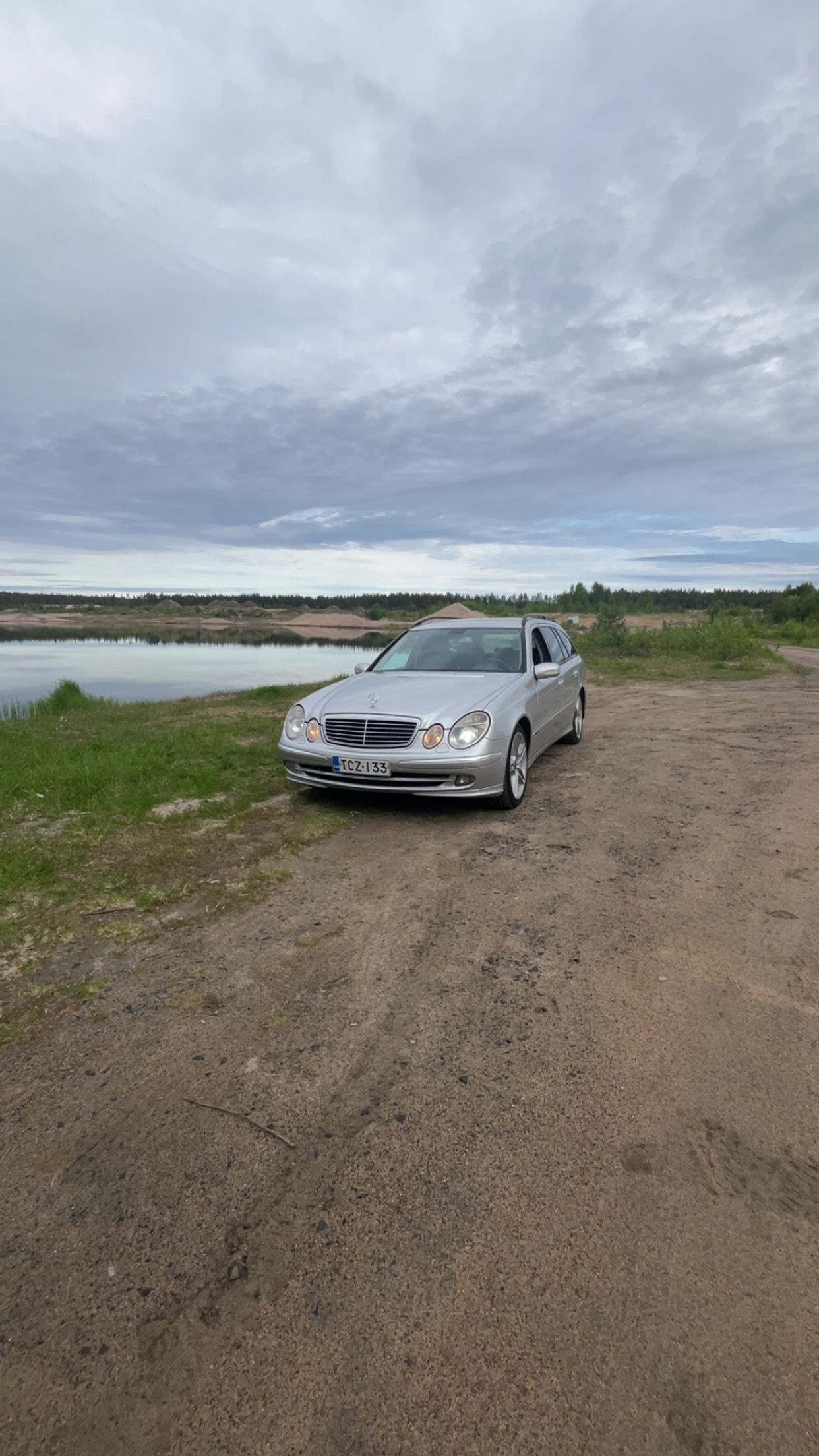 Image 6/12