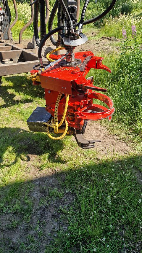 Image 1/16