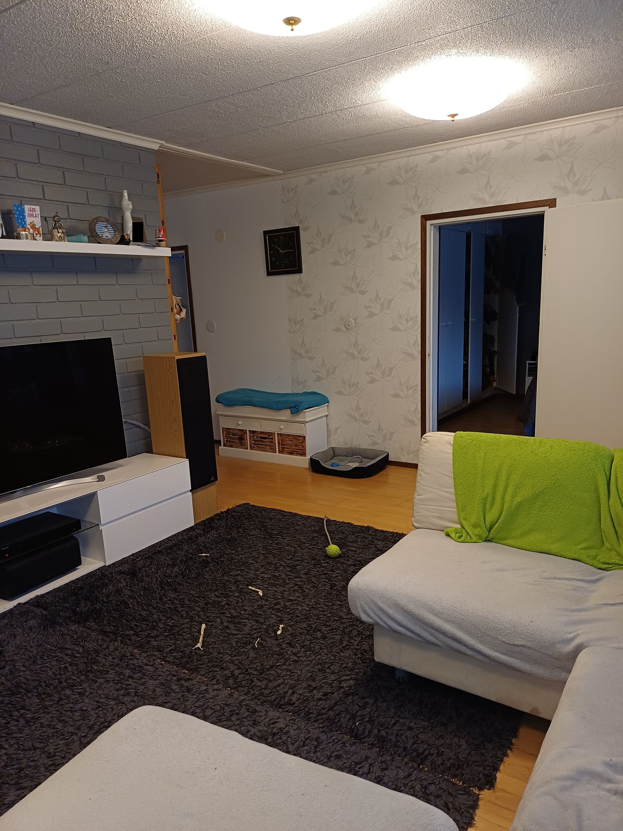 Image 27/51