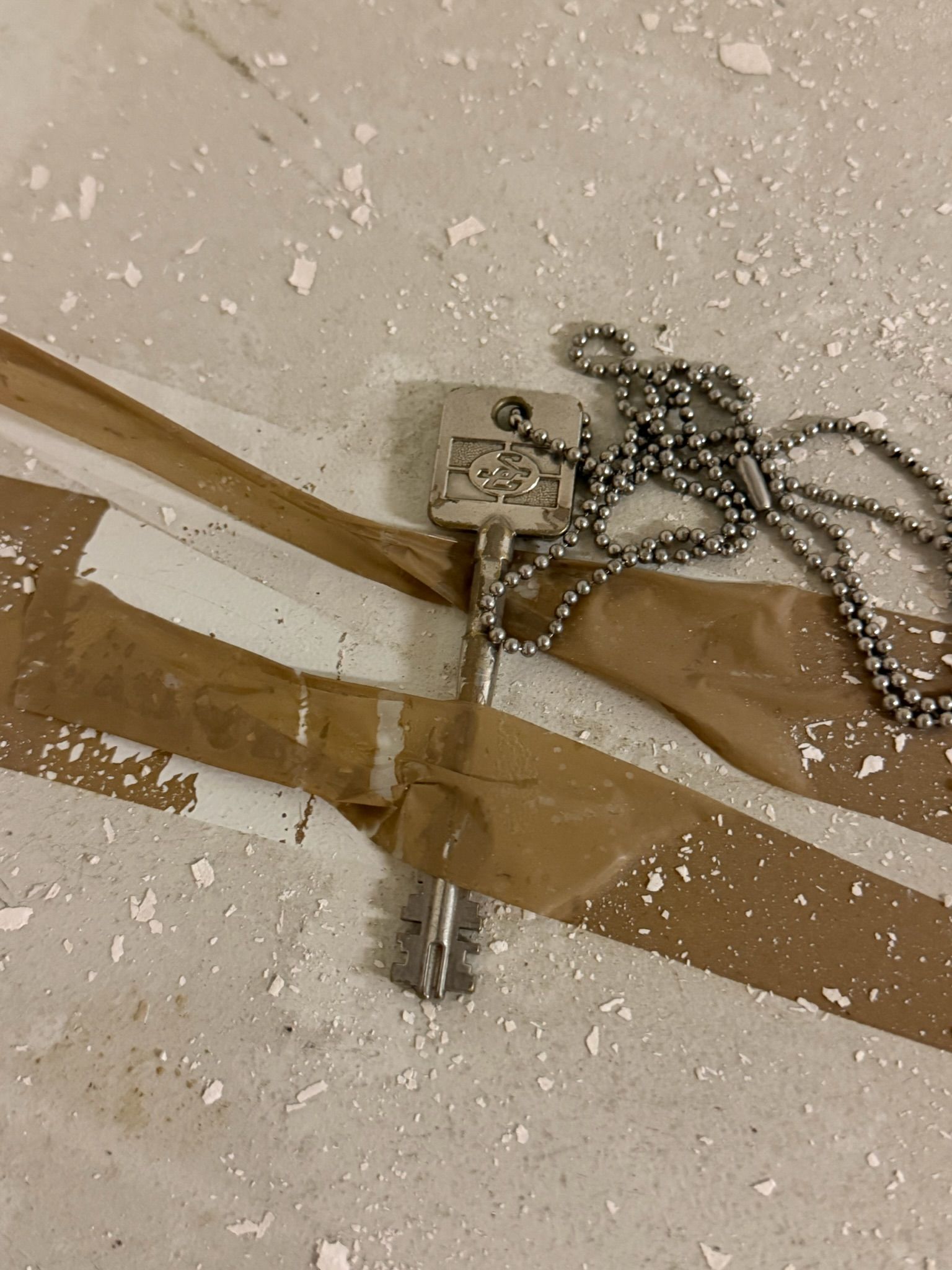 Image 3/36