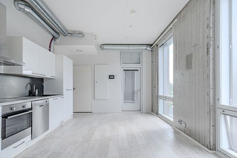 Image 14/21