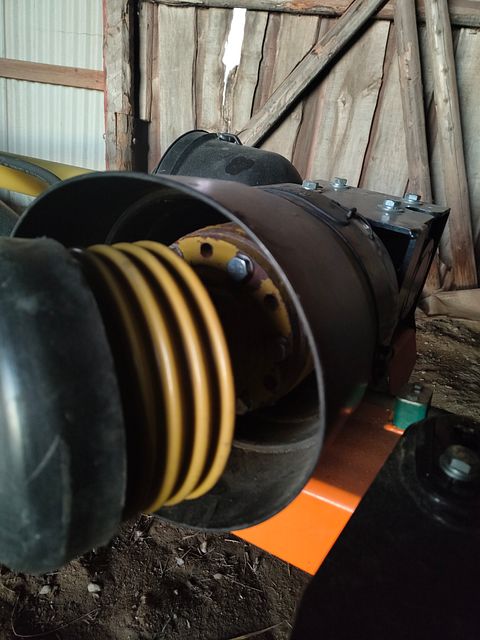 Image 8/8