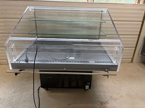 Image 1/10