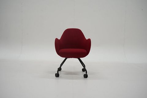Image 2/8